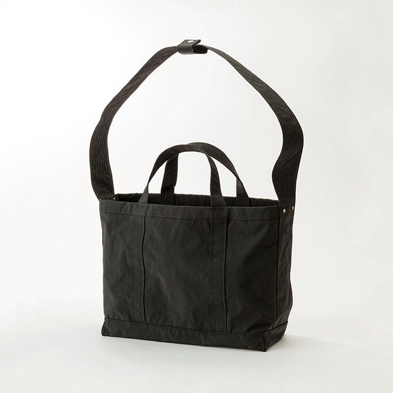 CONTAINER TOTE BAG M 2 BLACK